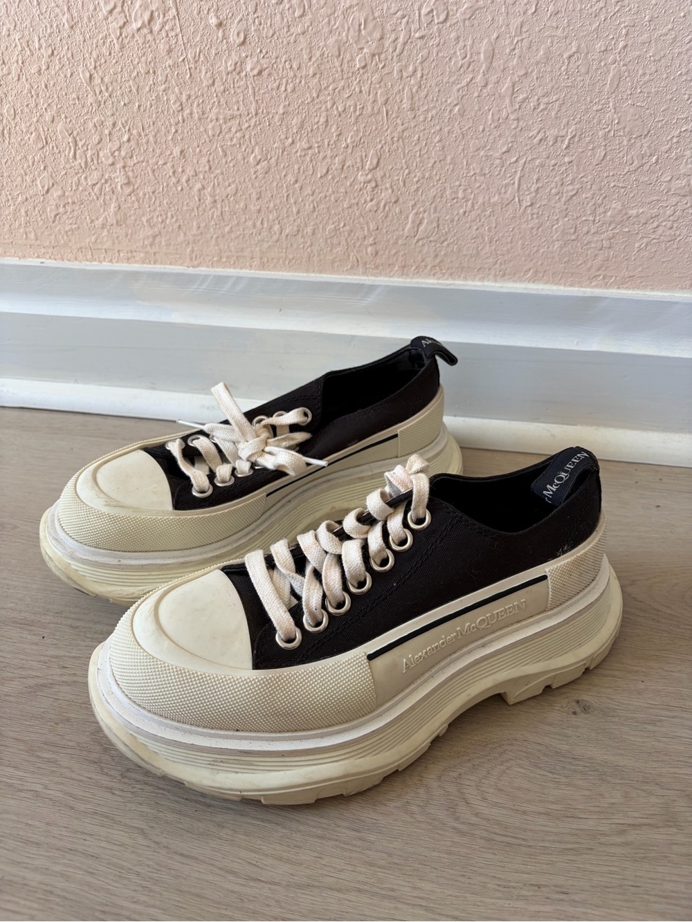 Alexander McQueen Black & Cream Platform Low-Top Sneakers